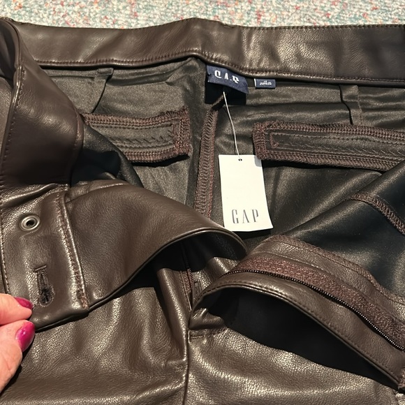 NWT ladies size 14 Gap Brown Mid Rise Vegan Leather Skinny Pants - Picture 12 of 13